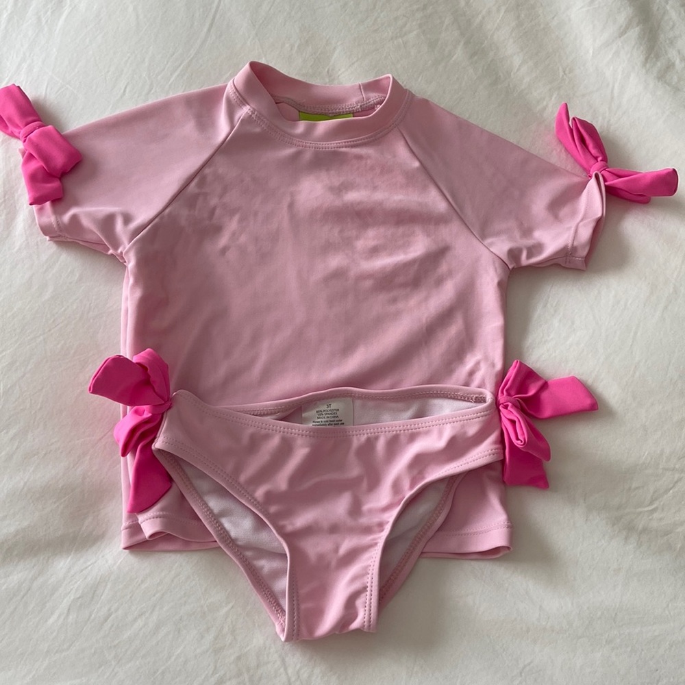Classic Whimsy 2-pieces UPF50 toddler swimsuit, size 3T, NWOT (never worn)